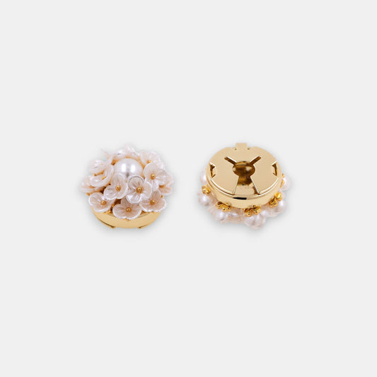 Cloud Bouquet Button Cover Set ā 14K Gold Ivory Floral Cluster with Pearl